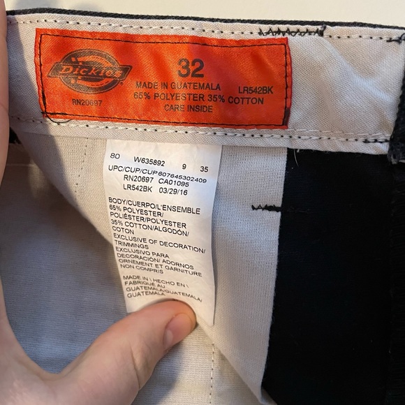 Dickies black cargo shorts - Picture 3 of 4